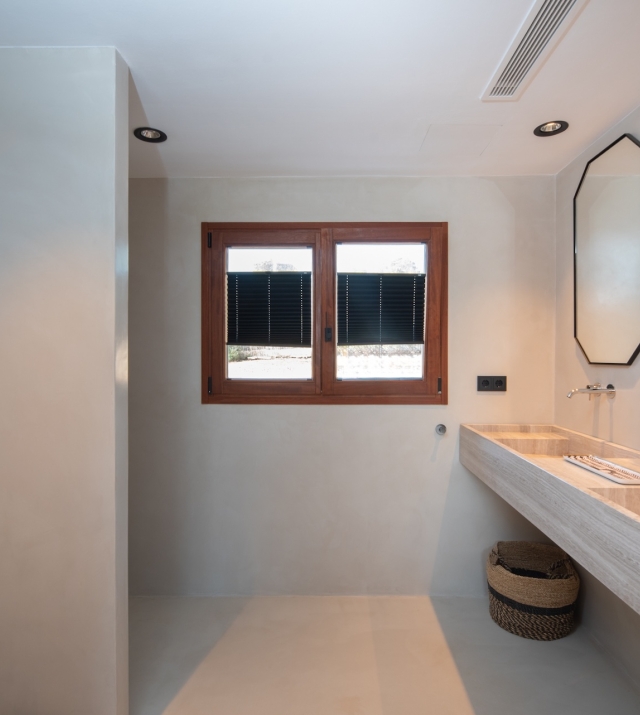 Resa Estates finca Can Floral Ibiza sale koop bathroom 3.jpg